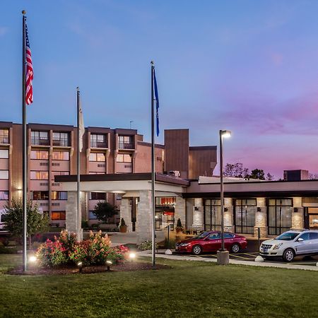 Crowne Plaza Milwaukee South By Ihg Hotel Exterior foto