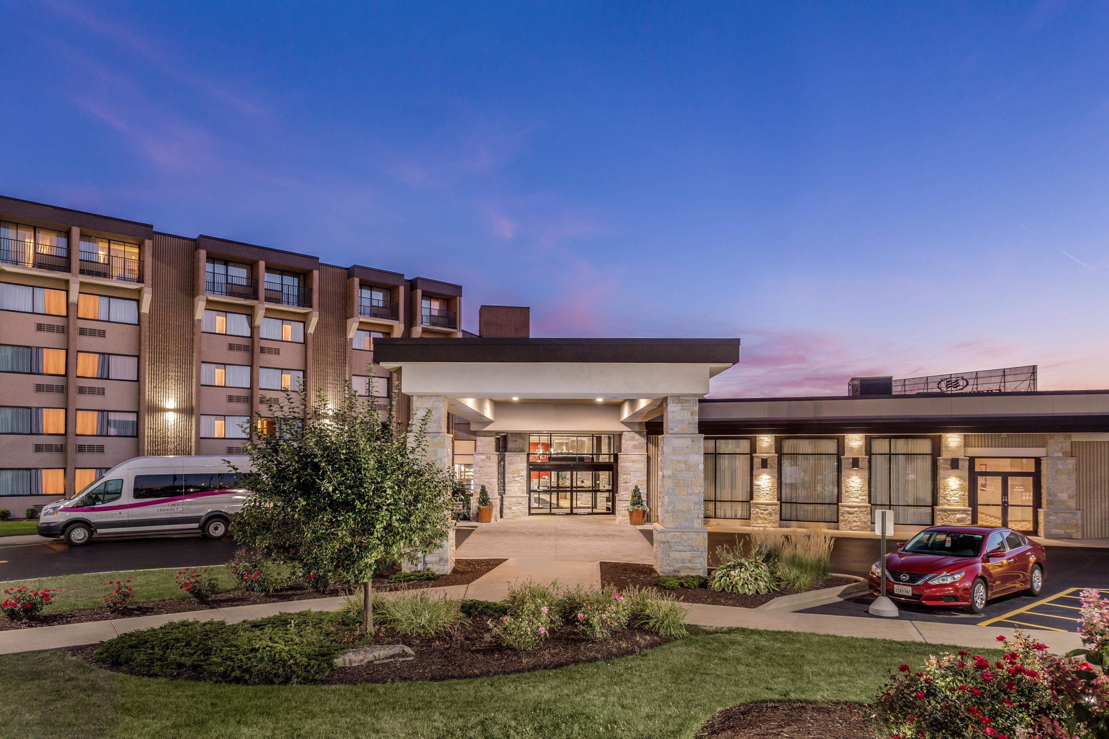 Crowne Plaza Milwaukee South By Ihg Hotel Exterior foto