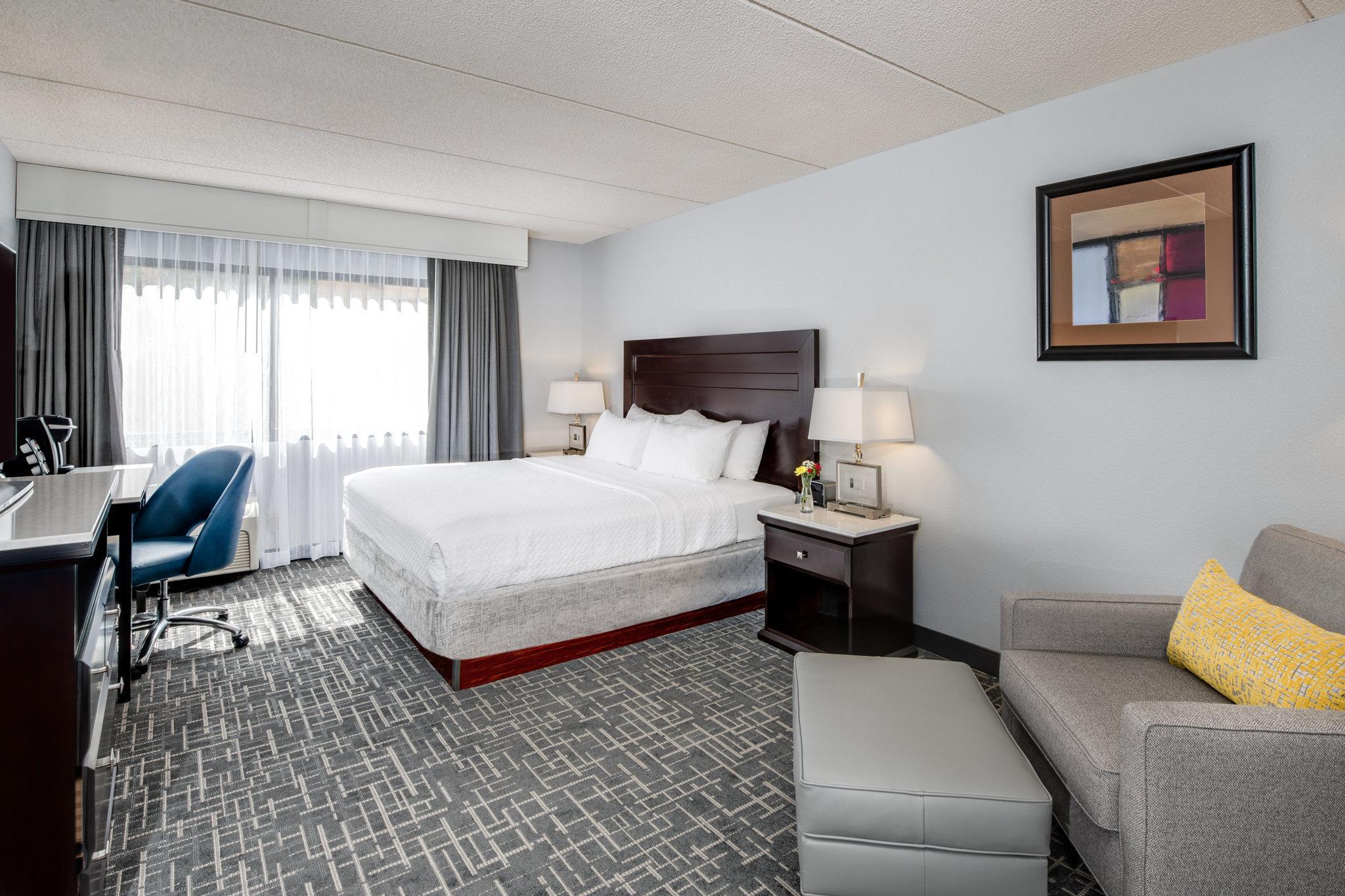 Crowne Plaza Milwaukee South By Ihg Hotel Exterior foto