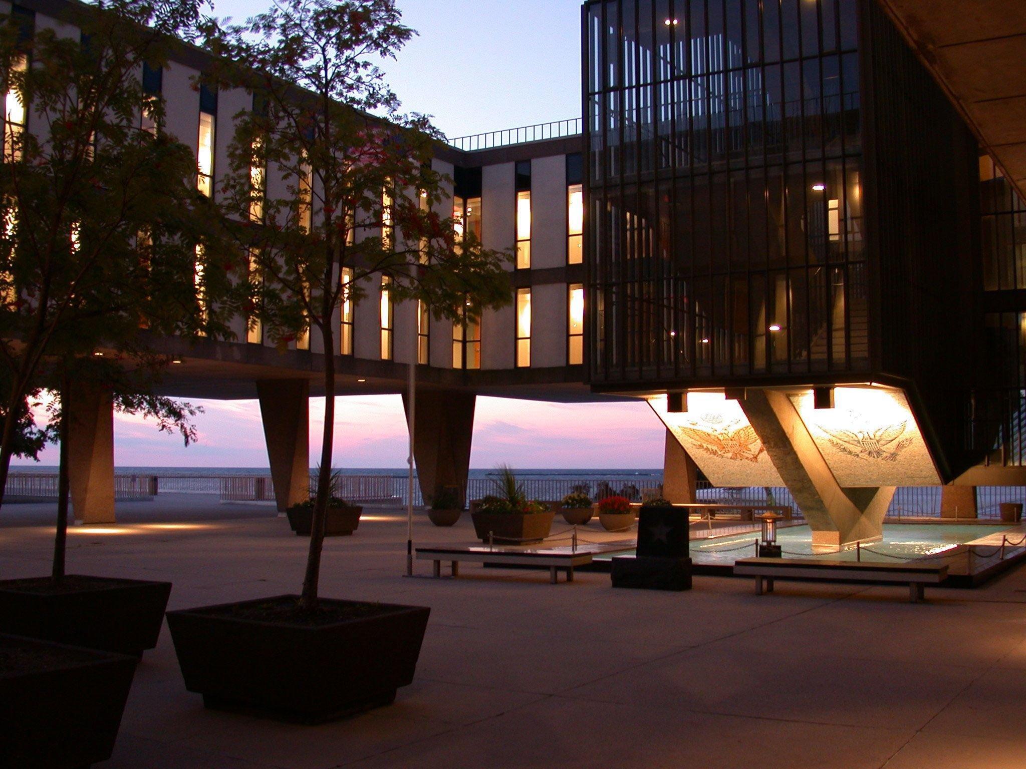 Crowne Plaza Milwaukee South By Ihg Hotel Exterior foto