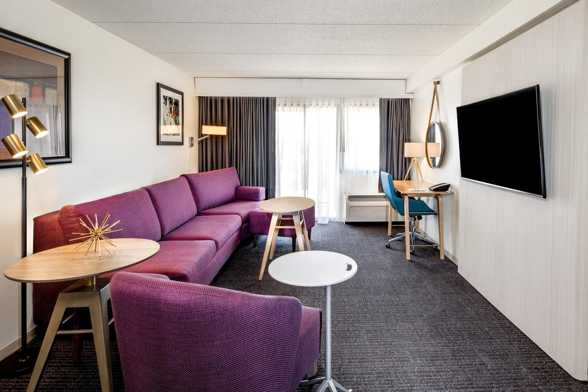 Crowne Plaza Milwaukee South By Ihg Hotel Exterior foto