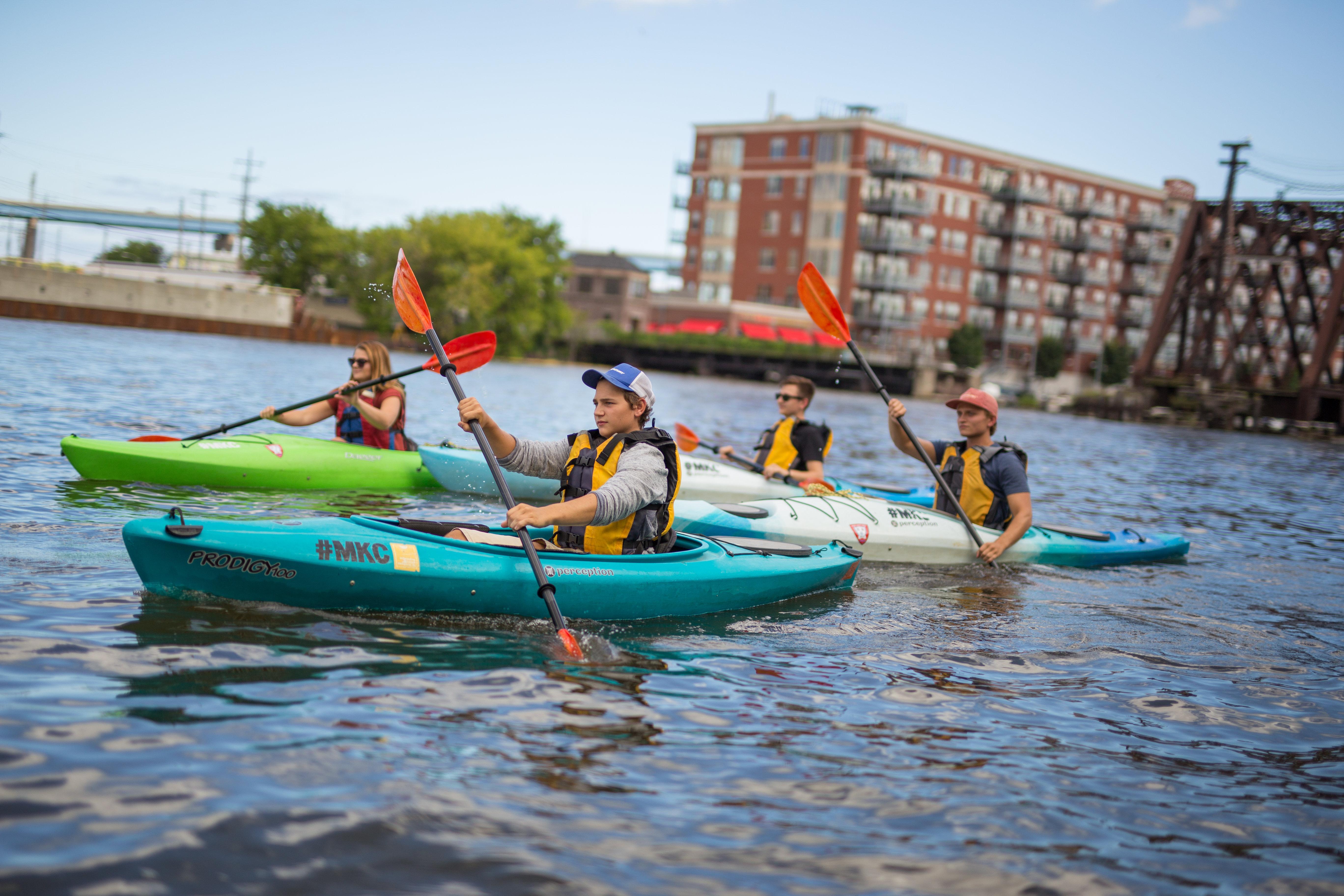 Crowne Plaza Milwaukee South By Ihg Hotel Exterior foto